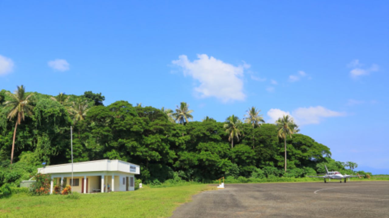 Pronađite jeftine letove do grada: Lonorore