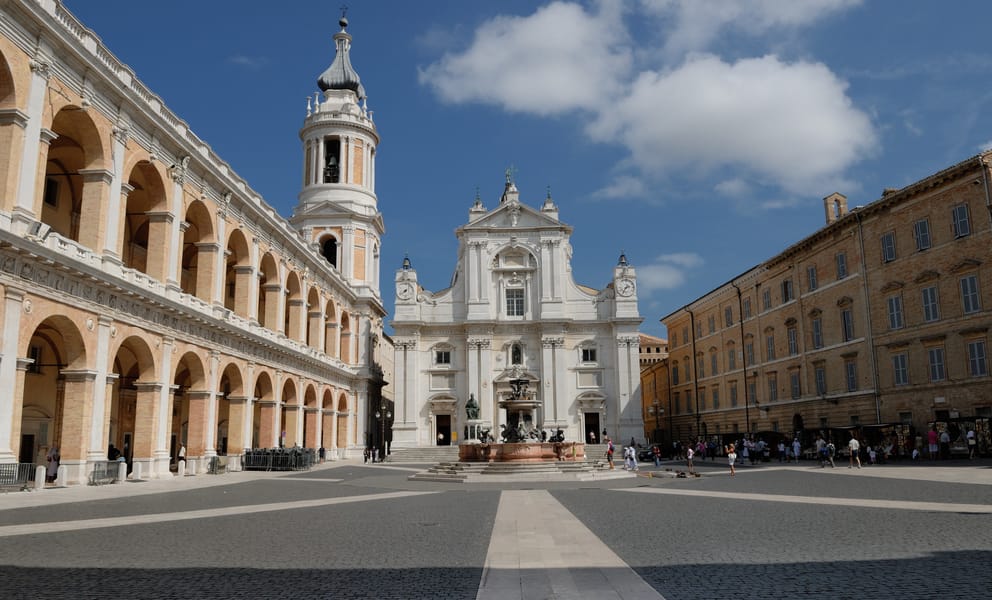 Cheap car rentals in Loreto, Mexico