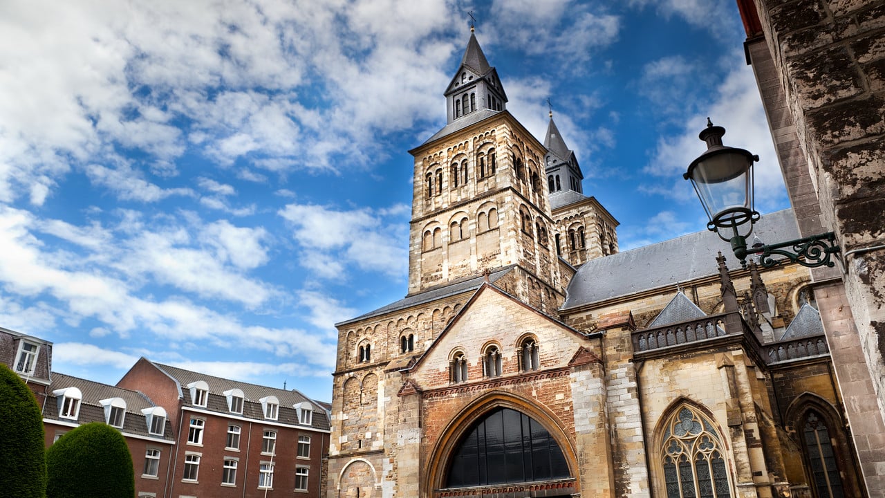 Cheap flights from London to Maastricht from