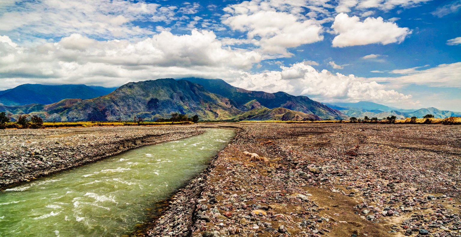 to Madang(パプアニューギニア)のフライト
