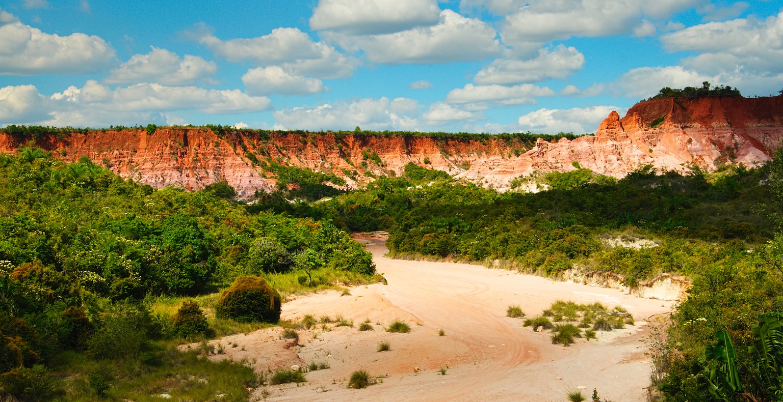 Vols pas chers depuis Antananarivo vers Mahajanga à partir de CA$186