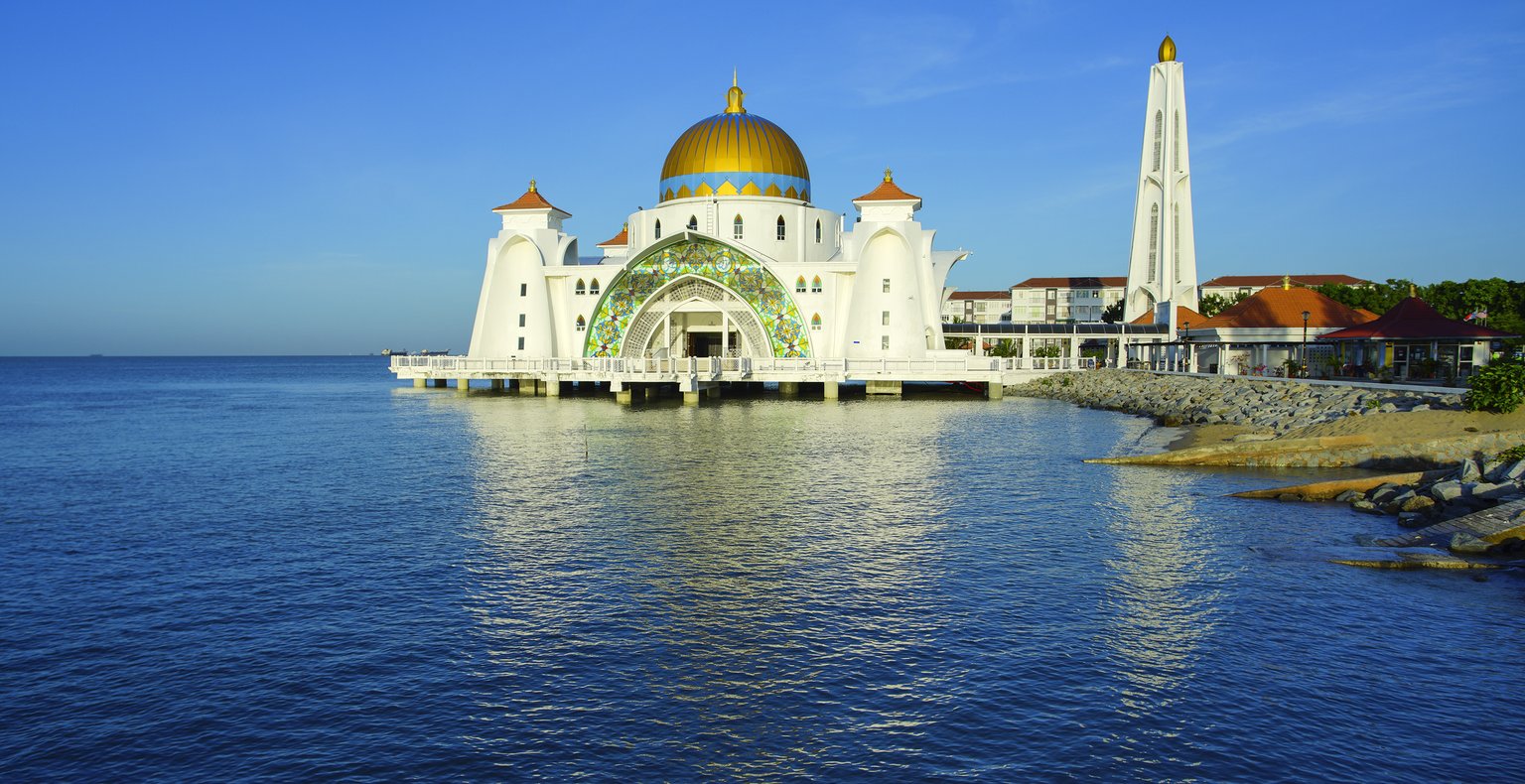 Cheap flights from Penang to Malacca City from $123