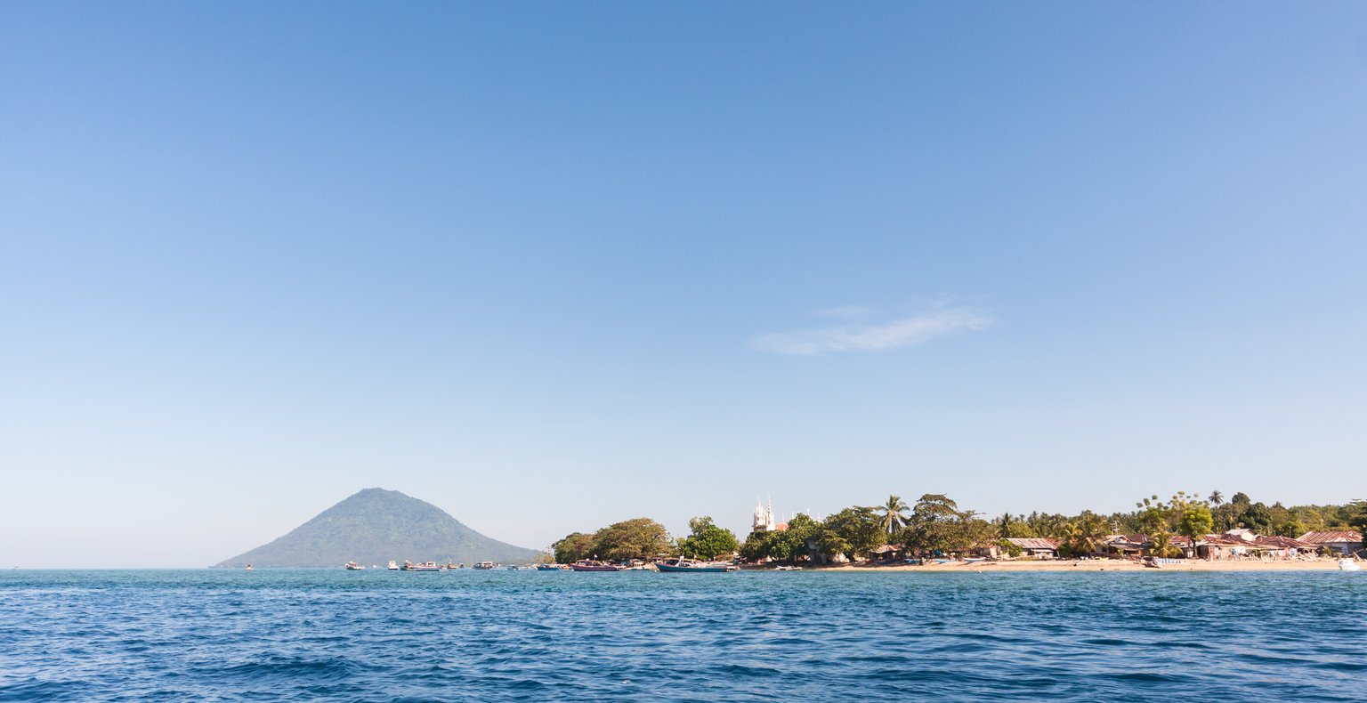 Günstige Flüge von Labuan Bajo nach Manado ab 134 €