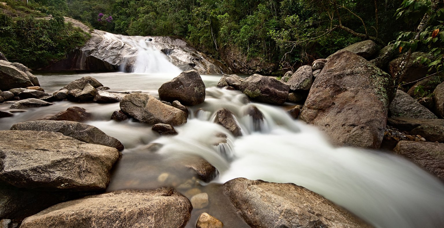 Cheap flights from Brasília to Maringá from £103