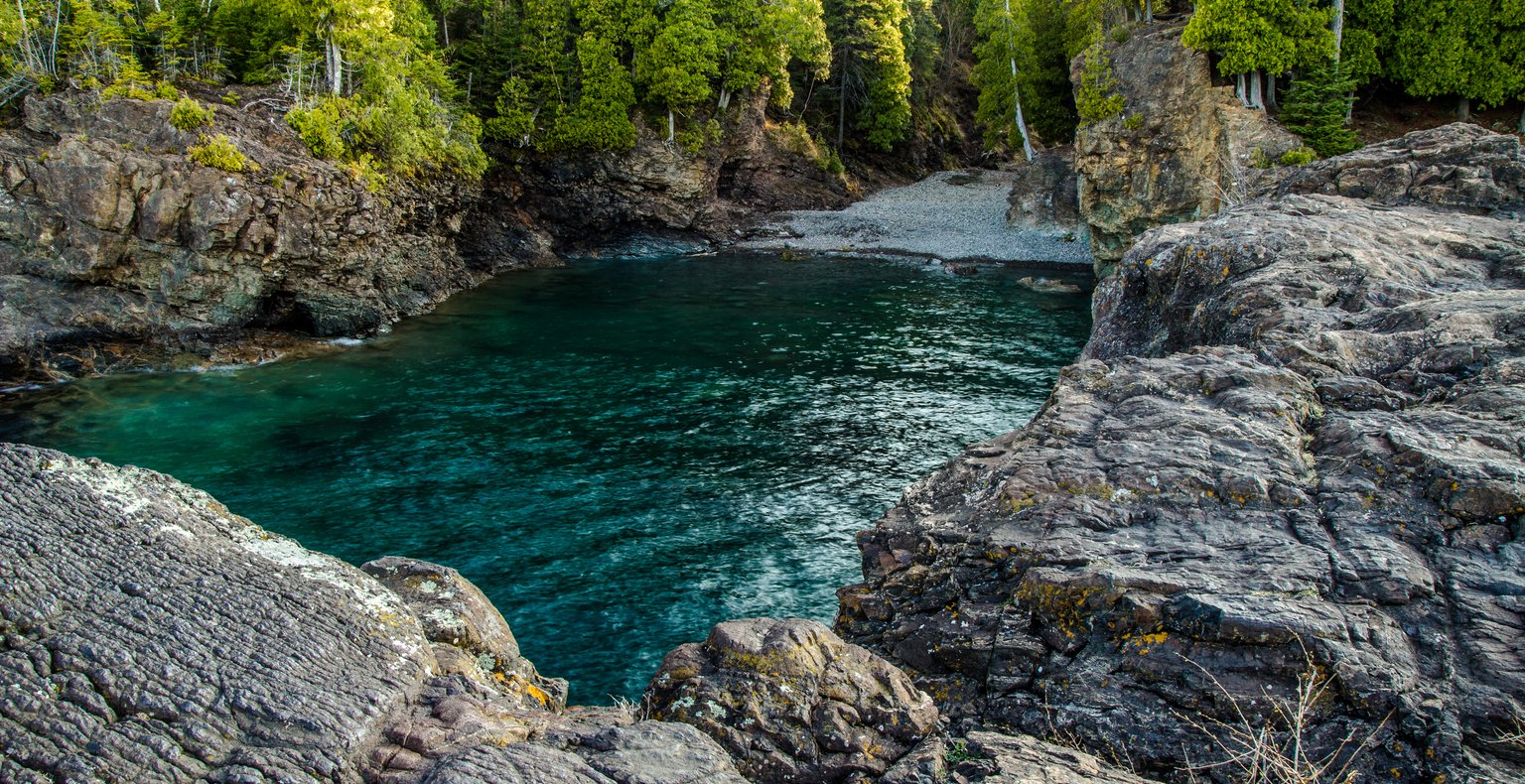 Encontre voos baratos to Marquette