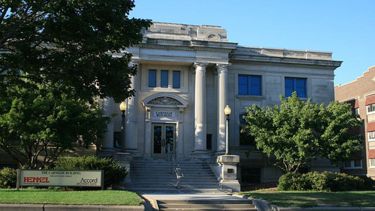 Cheap flights from Washington, D.C. to Mason City from $382