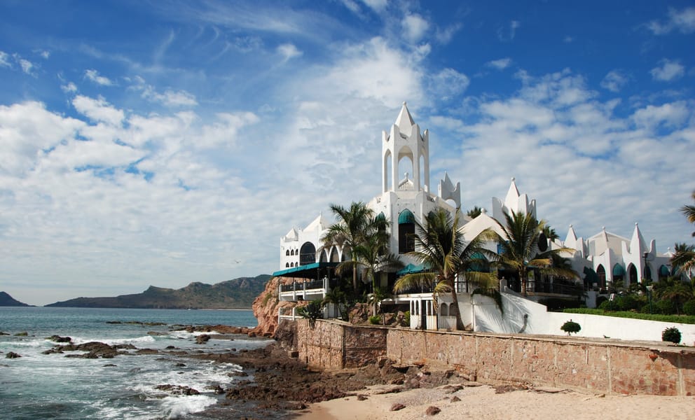 Cheap flights from Montreal to Mazatlán