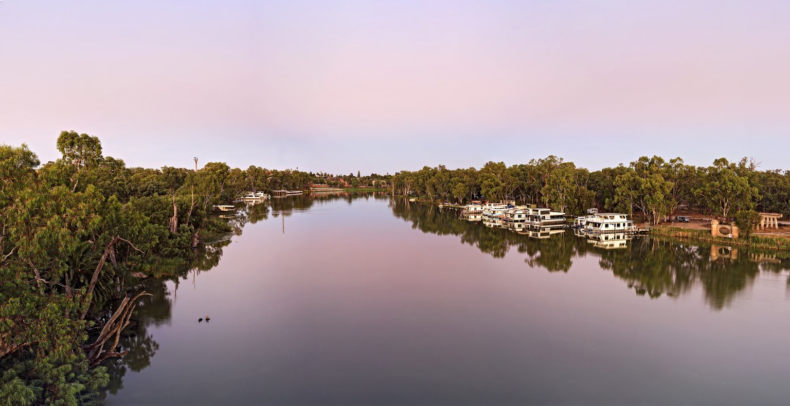 Cheap flights from Melbourne to Mildura from £94
