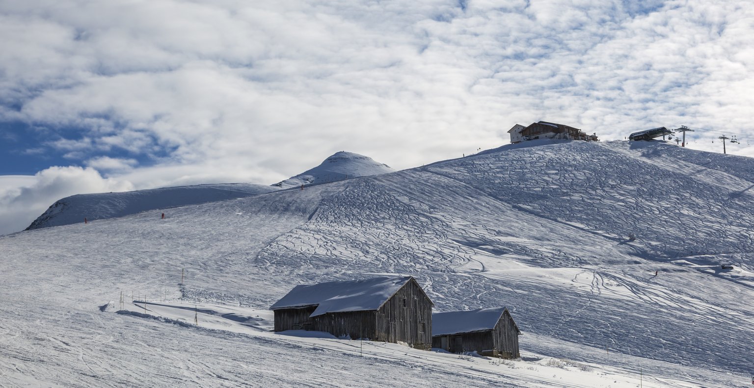 Keressen olcsó repülőjegyeket to Mont-Joli