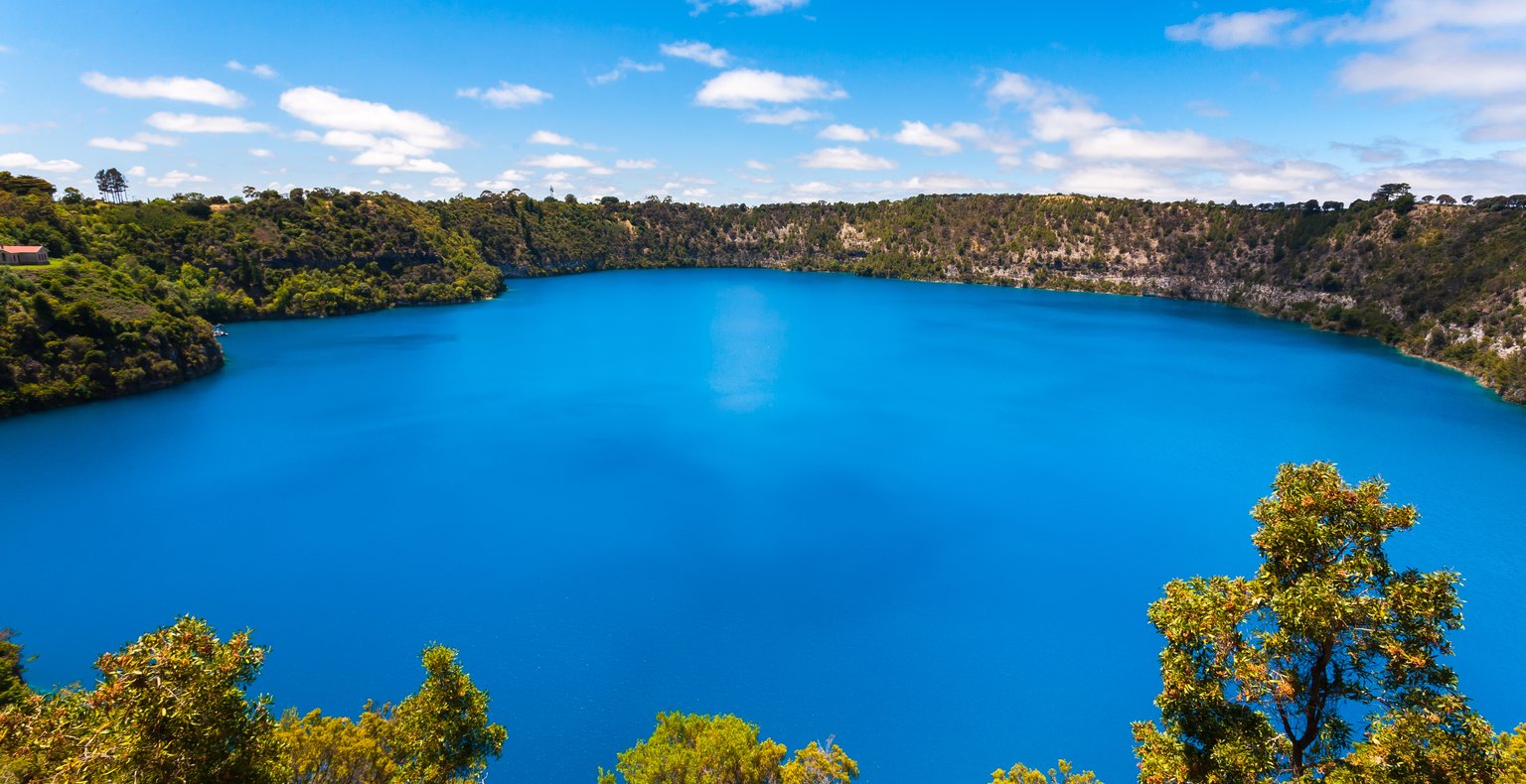 Cheap flights from Sydney to Mount Gambier from £154