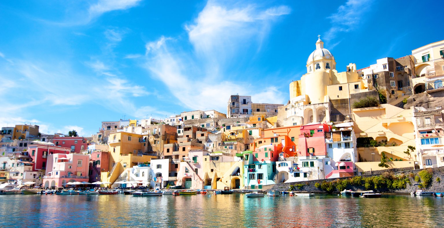 Günstige Flüge von Hamburg nach Neapel ab 95 €