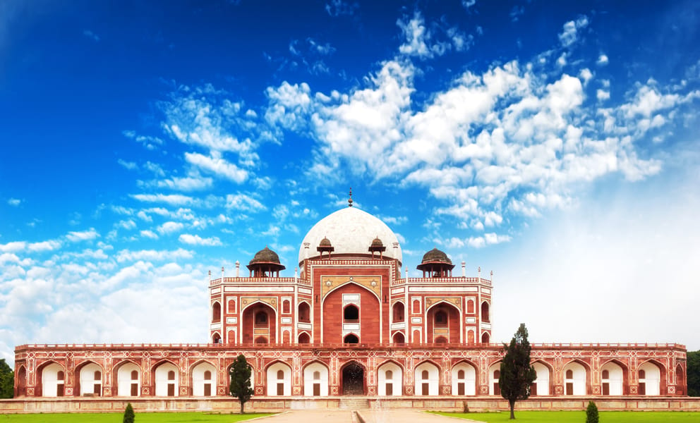 Cheap flights from Muscat, Oman to New Delhi, India