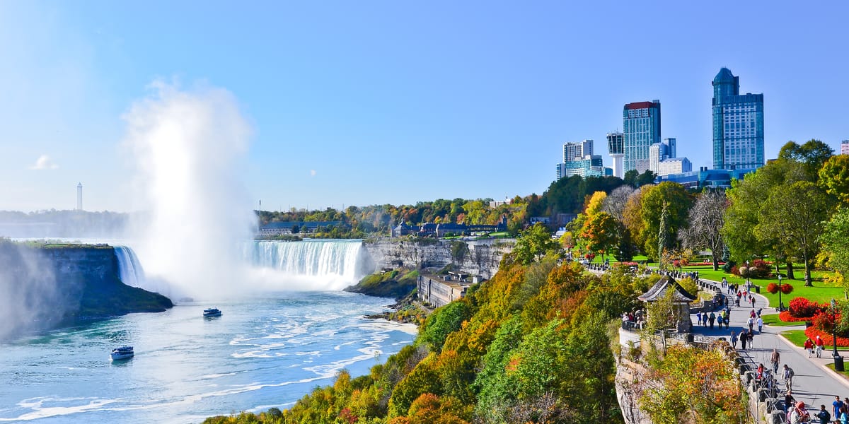 Ниагарский водопад самый большой. Канада водопад Ниагара. Канада Торонто Ниагарский водопад. Ниагара Фоллс Онтарио. Ниагарский водопад Нью-Йорк.