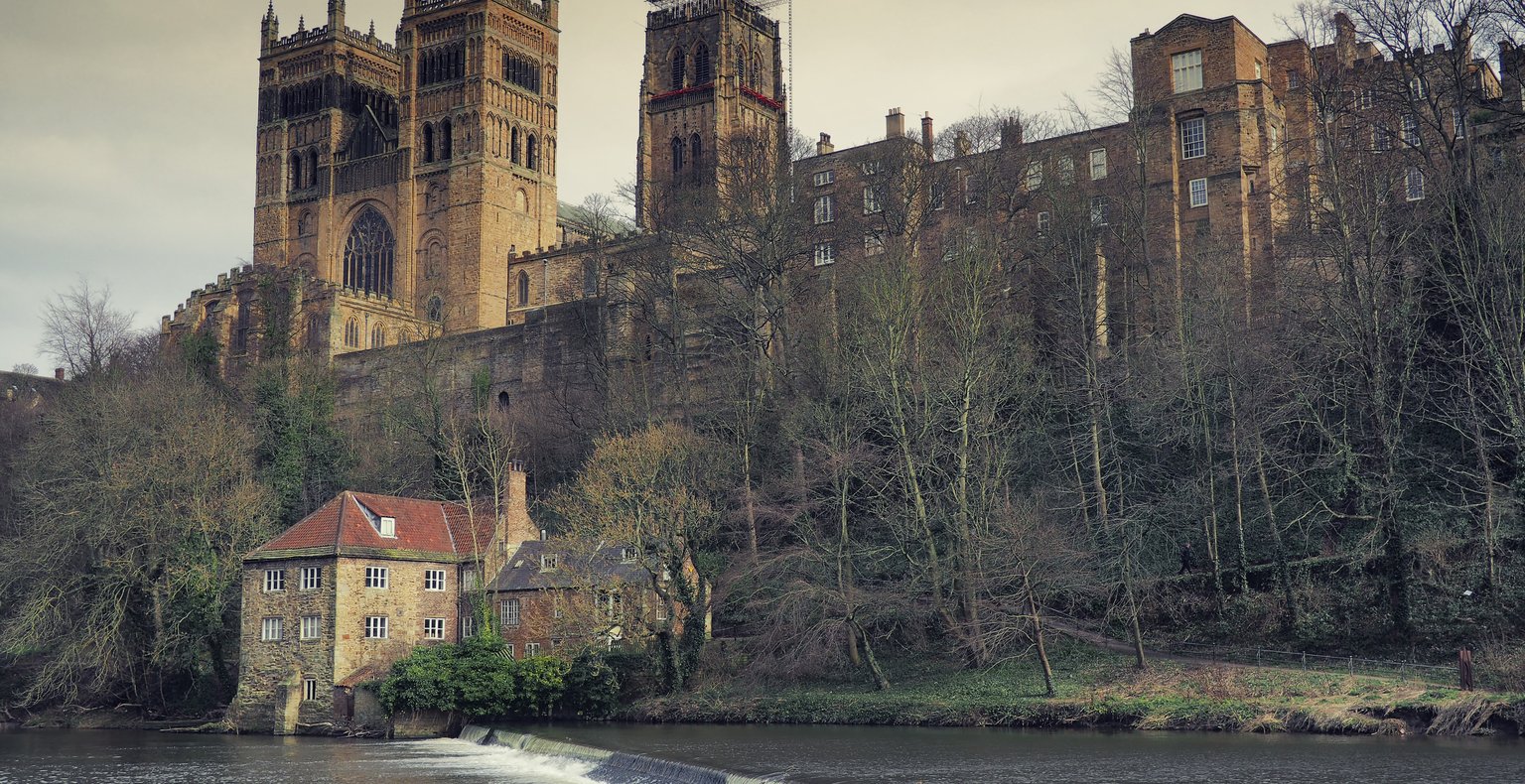 טיסות זולות לטריטוריות הצפון-מערביות, קנדה