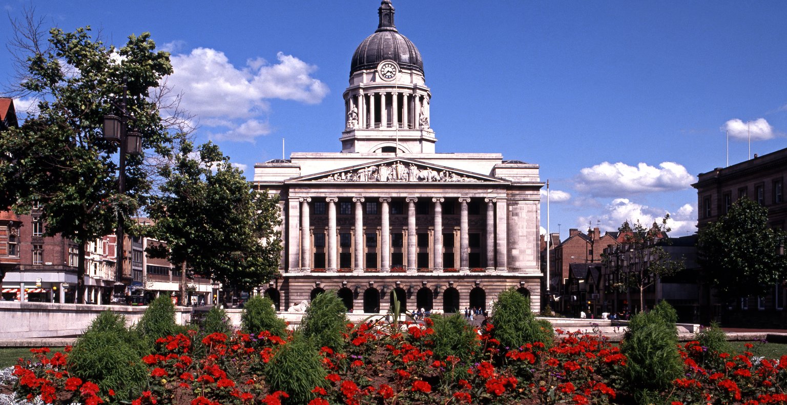 Vuelos baratos de Alicante a Nottingham a partir de 44 €