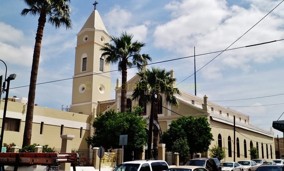 Cheap car rentals in Nuevo Laredo, Mexico