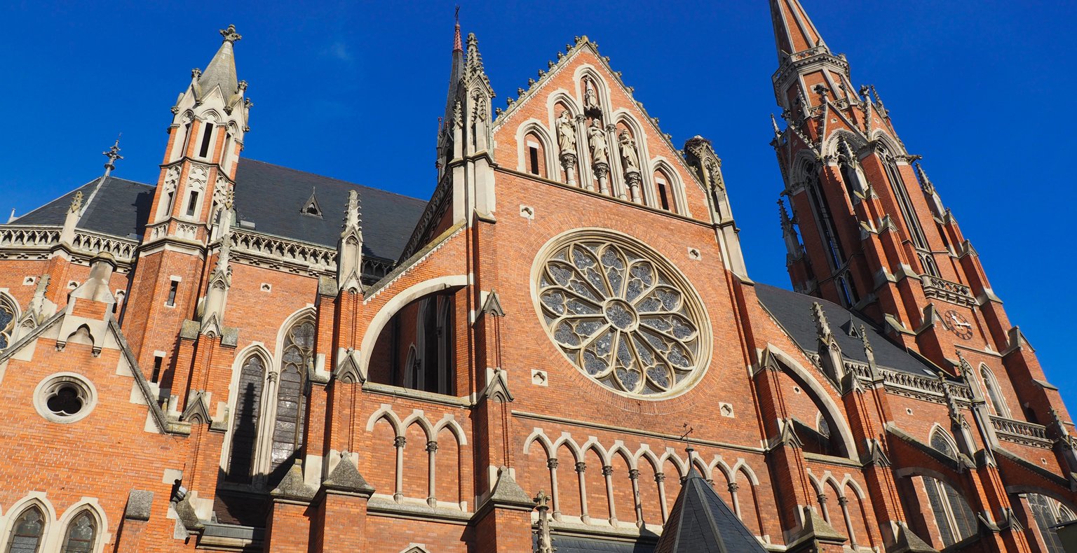 Günstige Flüge von Hamburg nach Osijek ab 191 €