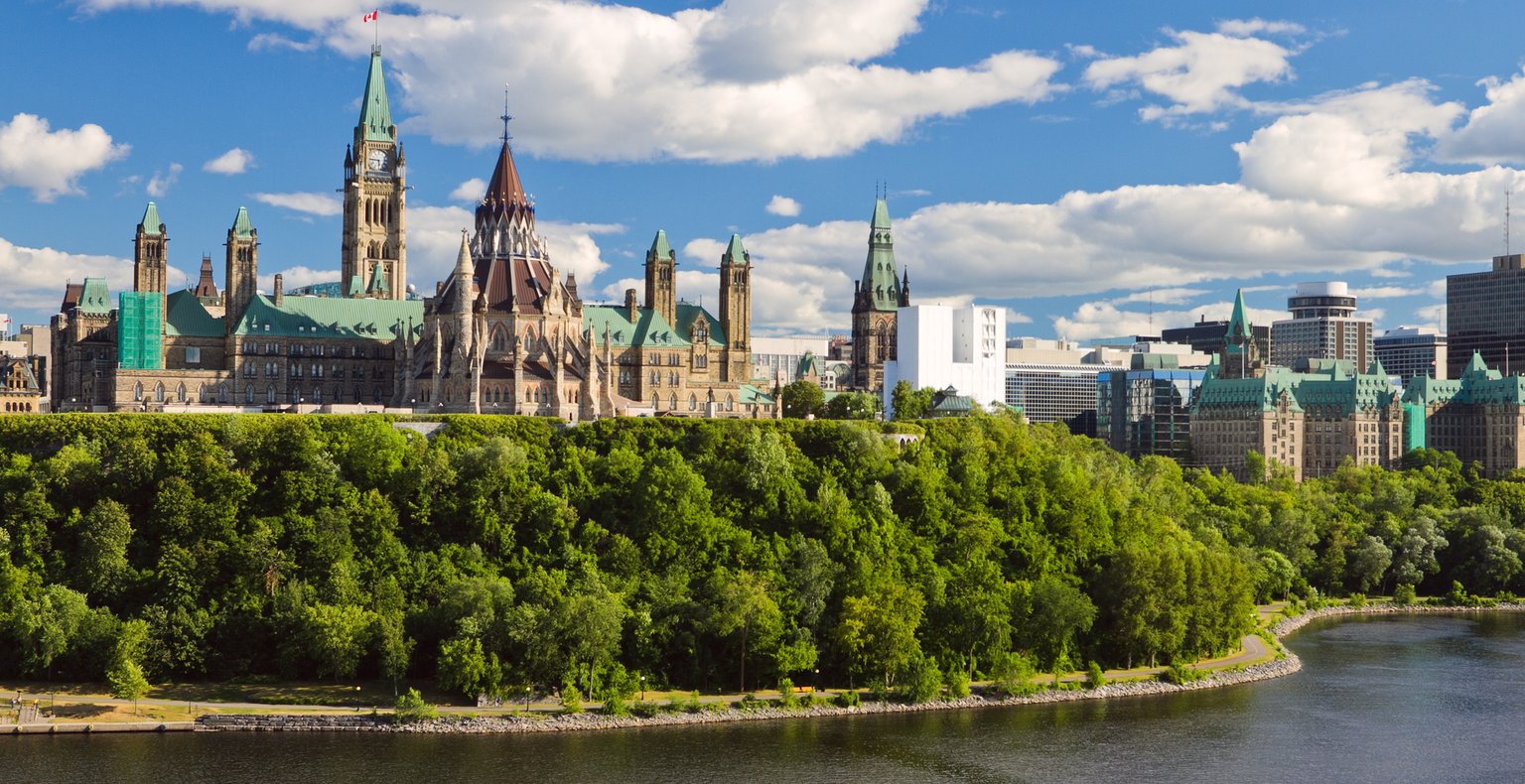 Cheap flights from Lisbon to Ottawa from $394
