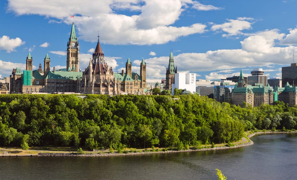 Cheap car rentals in Ottawa, Canada