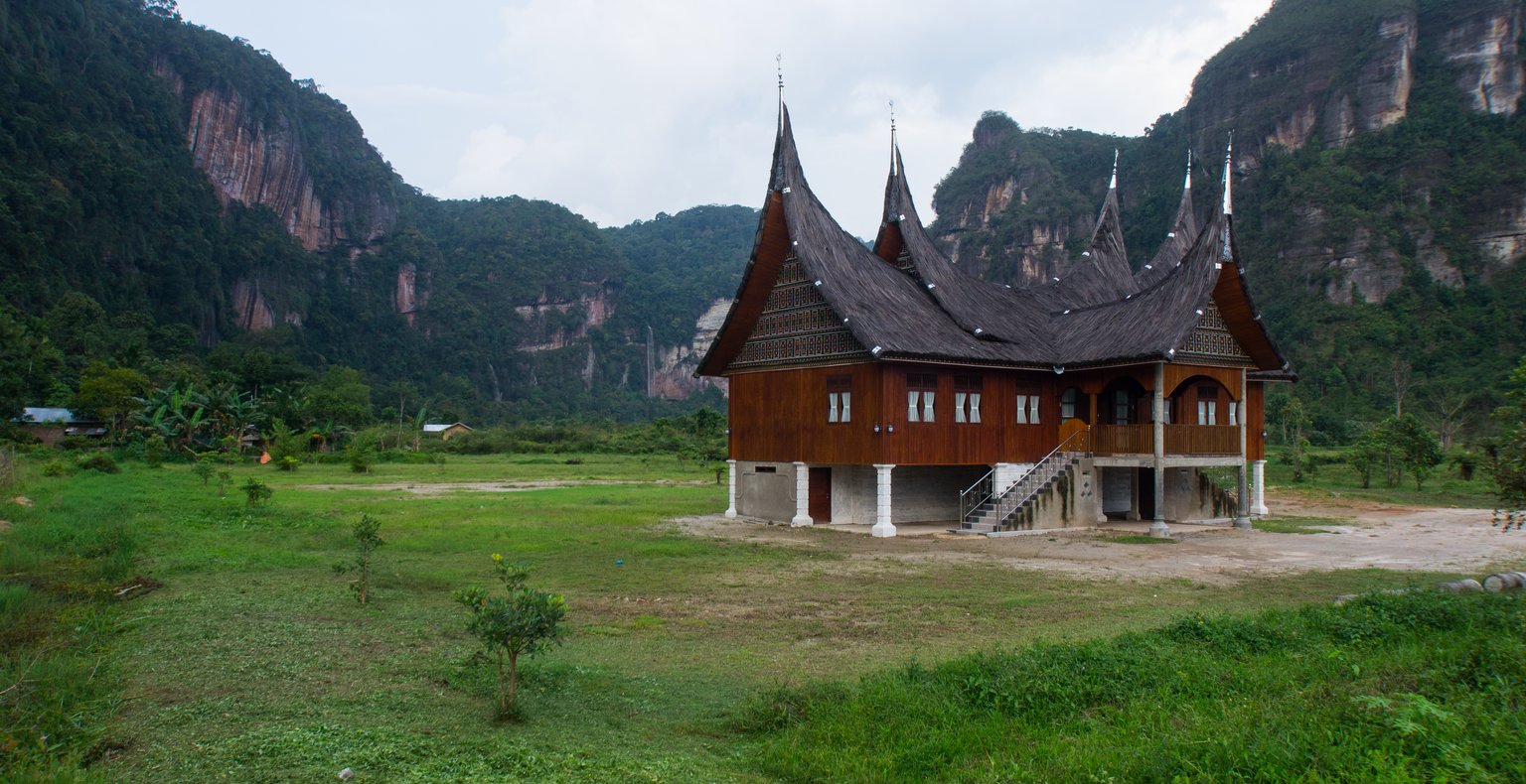 Cheap flights from Seoul to Padang from £95