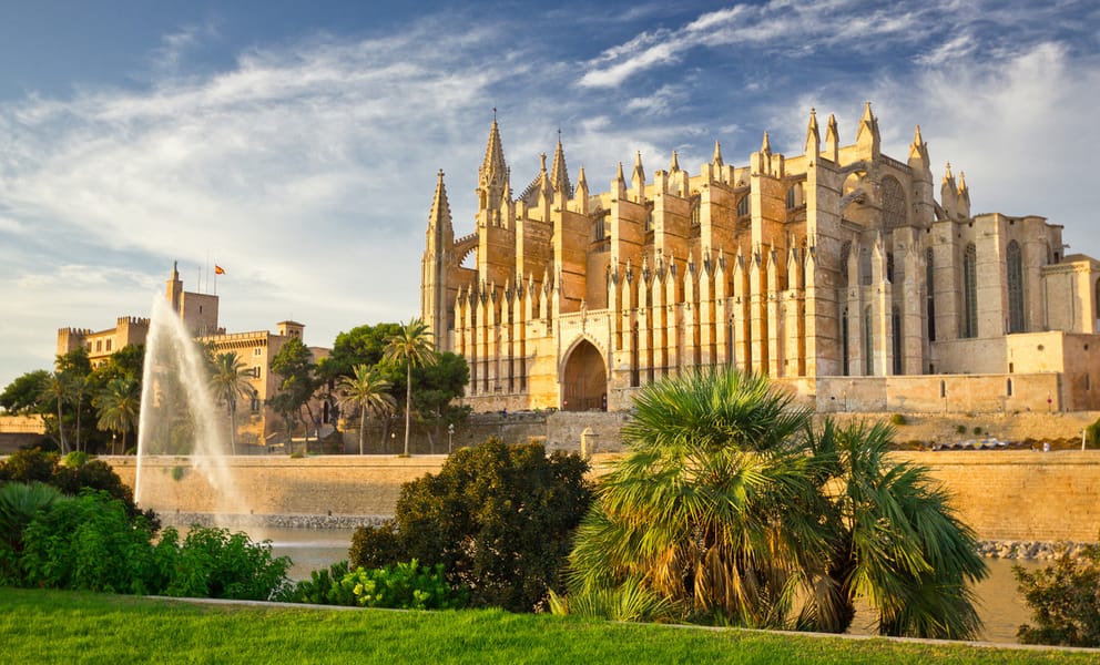 Cheap flights from Budapest, Hungary to Palma, Majorca, Spain