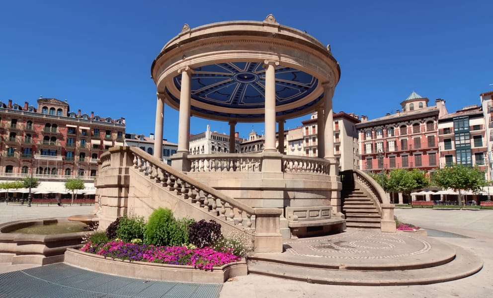 Cheap car rentals in Pamplona, Spain