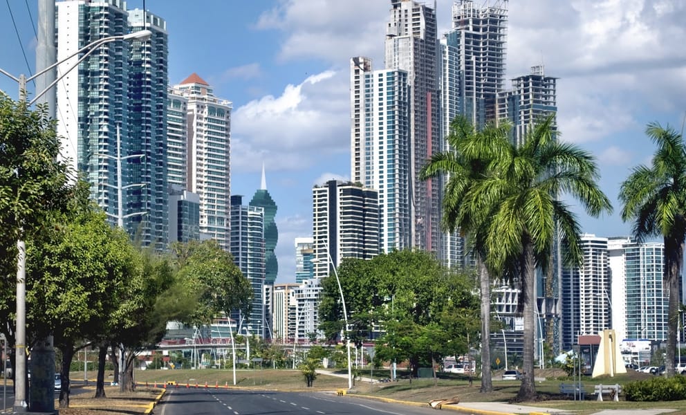 Location de voiture pas chère à Panama, États-Unis