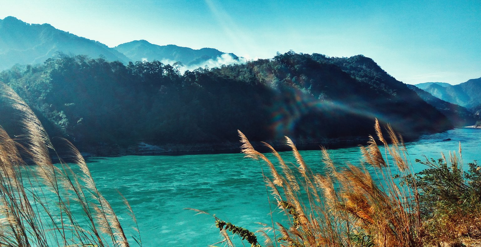 Намиране на евтини полети до Pasighat