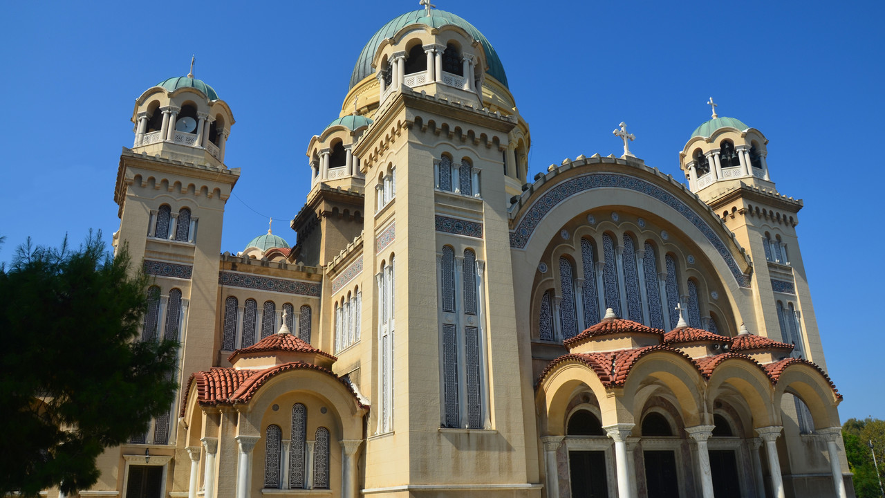 Günstige Flüge von Hamburg nach Patras ab