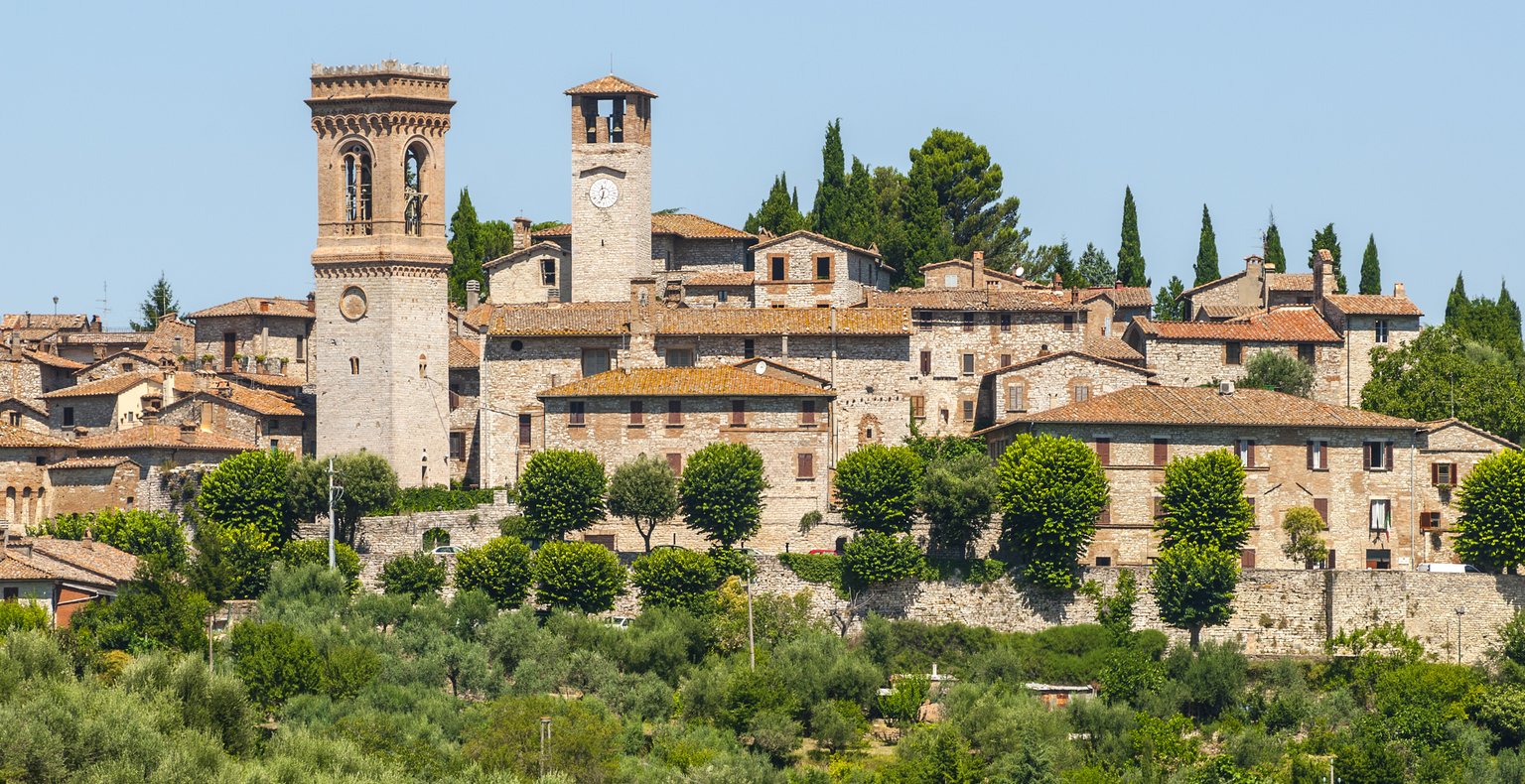 Cheap flights from Vienna to Perugia from £66