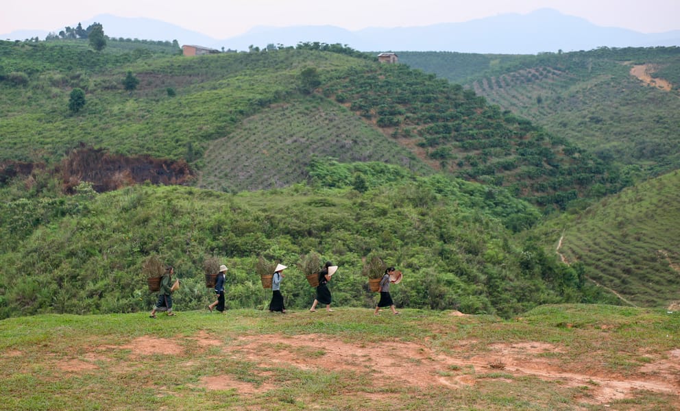 Cheap car rentals in Pleiku, Vietnam