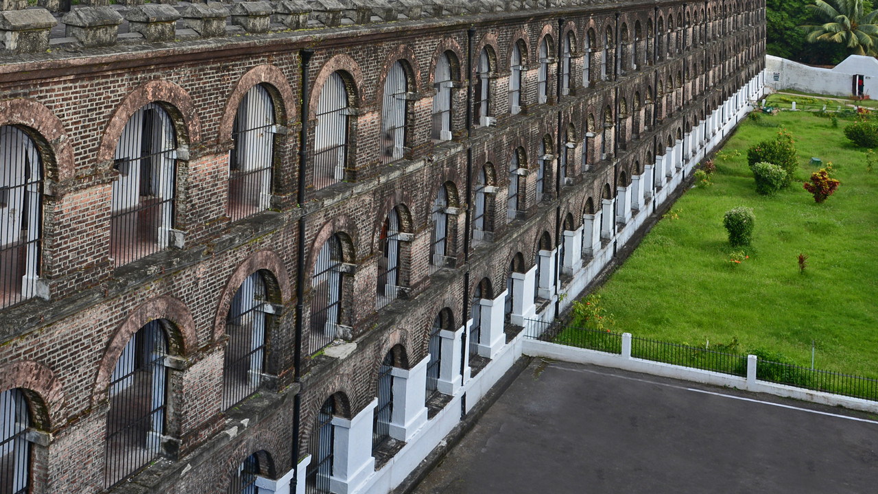 सस्ती उड़ानें नई दिल्ली से पोर्ट ब्लेयर तक ₹ 6,895 से