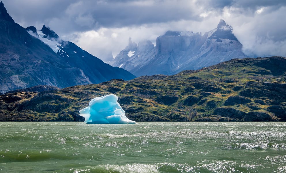 Cheap car rentals in Puerto Natales, Chile