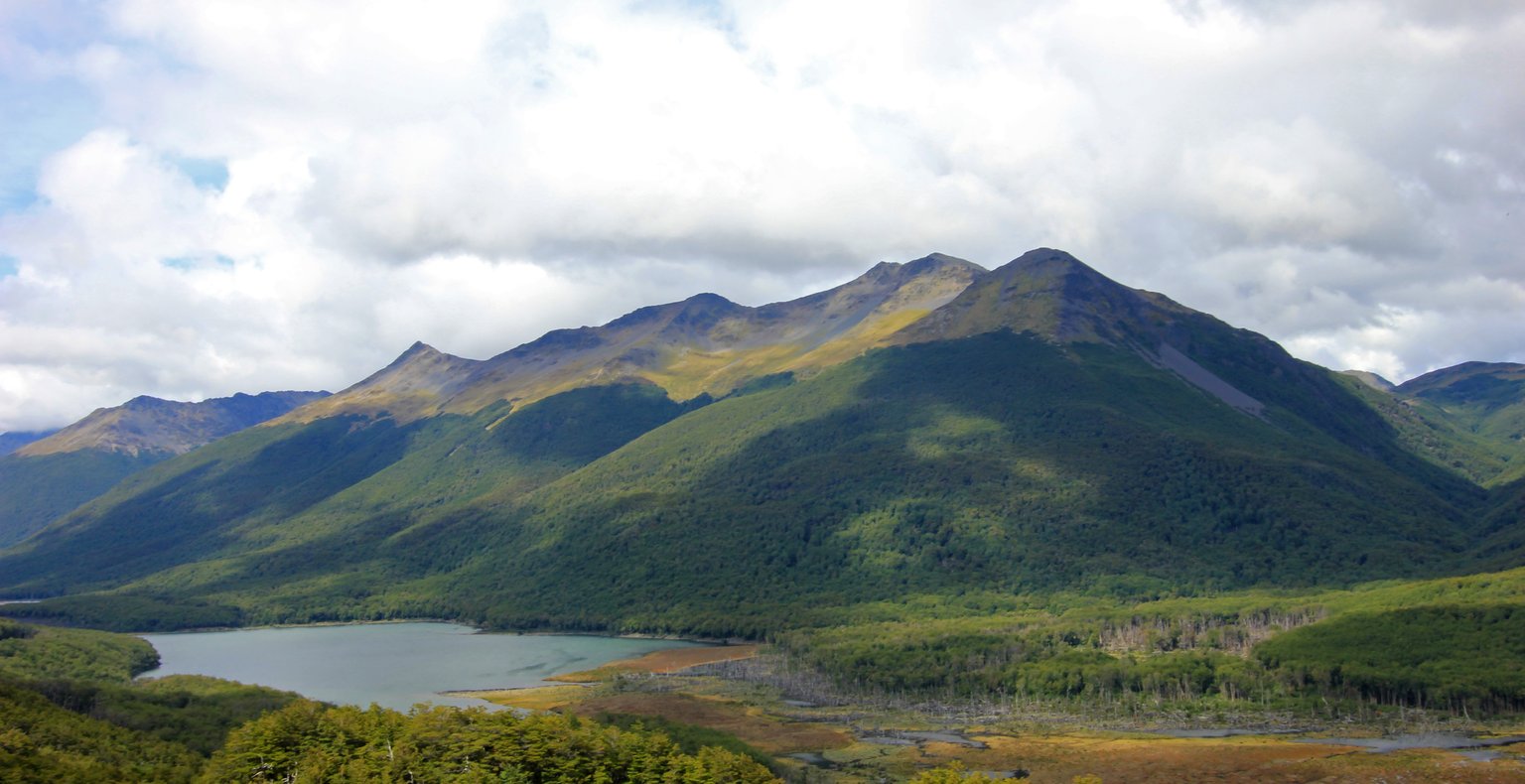 Cheap flights from Punta Arenas to Puerto Williams from £95