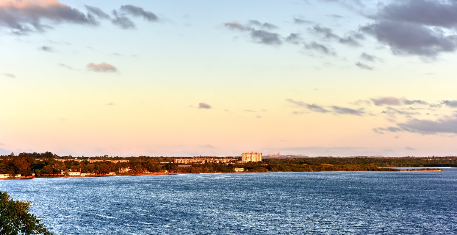 由从三亚前往到蓬塔戈达的低价航班仅需 ¥4,447 起