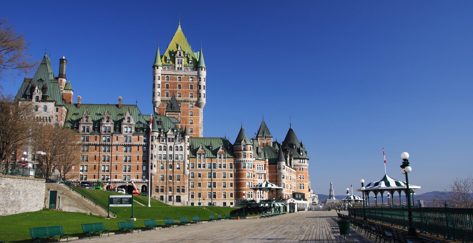 Vols pas chers depuis Barcelone vers Québec à partir de CA$633