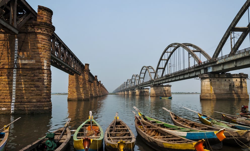 Cheap flights from Montreal, Canada to Rajahmundry, India