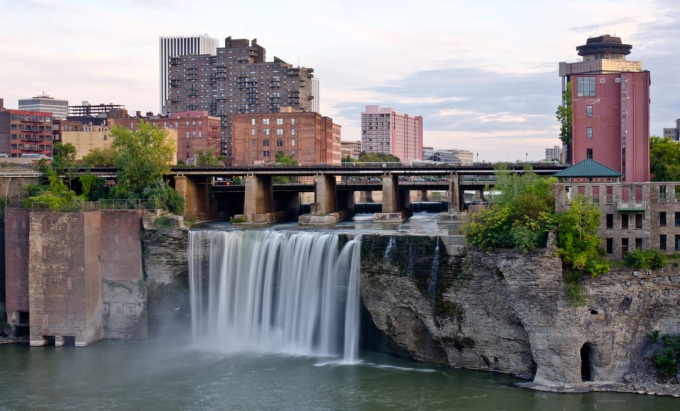 Cheap car rentals in Rochester, United States