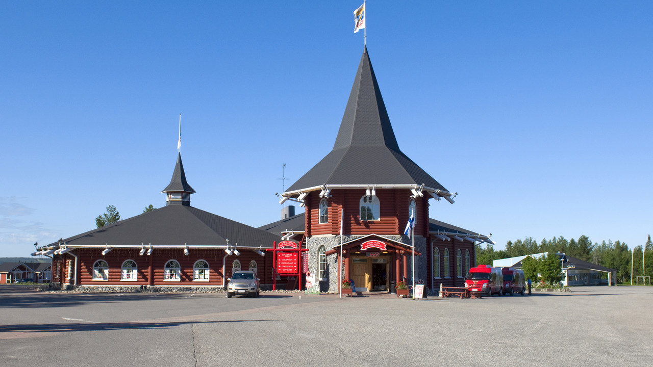 Cheap flights from Brussels to Rovaniemi from £57