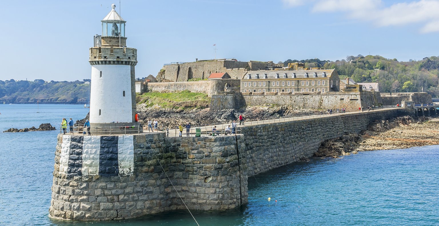 Vuelos baratos de Saint Helier al Saint Peter Port a partir de 110 €