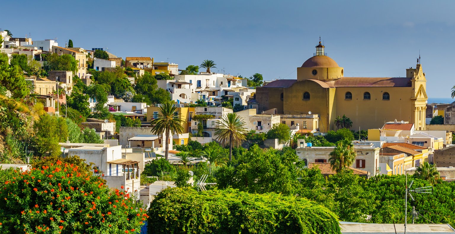 Finden Sie günstige Flüge To Salina