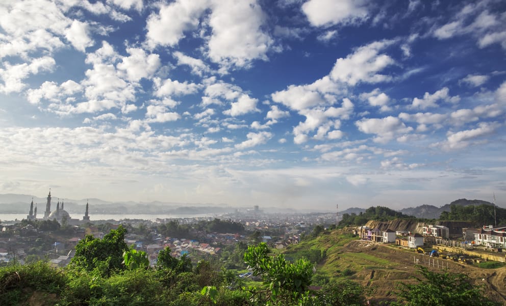 Cheap car rentals in Samarinda, Indonesia