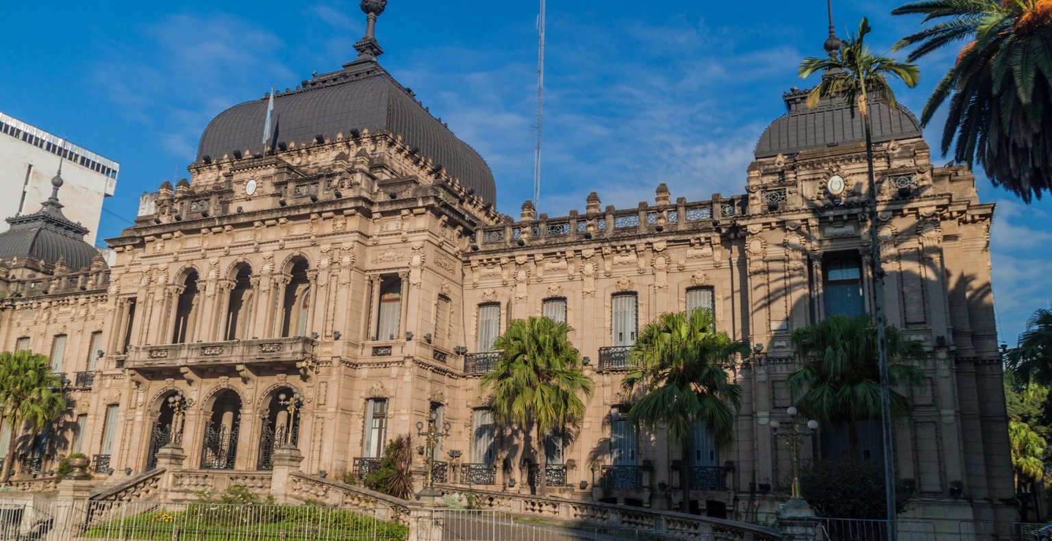 Vuelos baratos de Bogotá a San Miguel de Tucumán a partir de 330 €