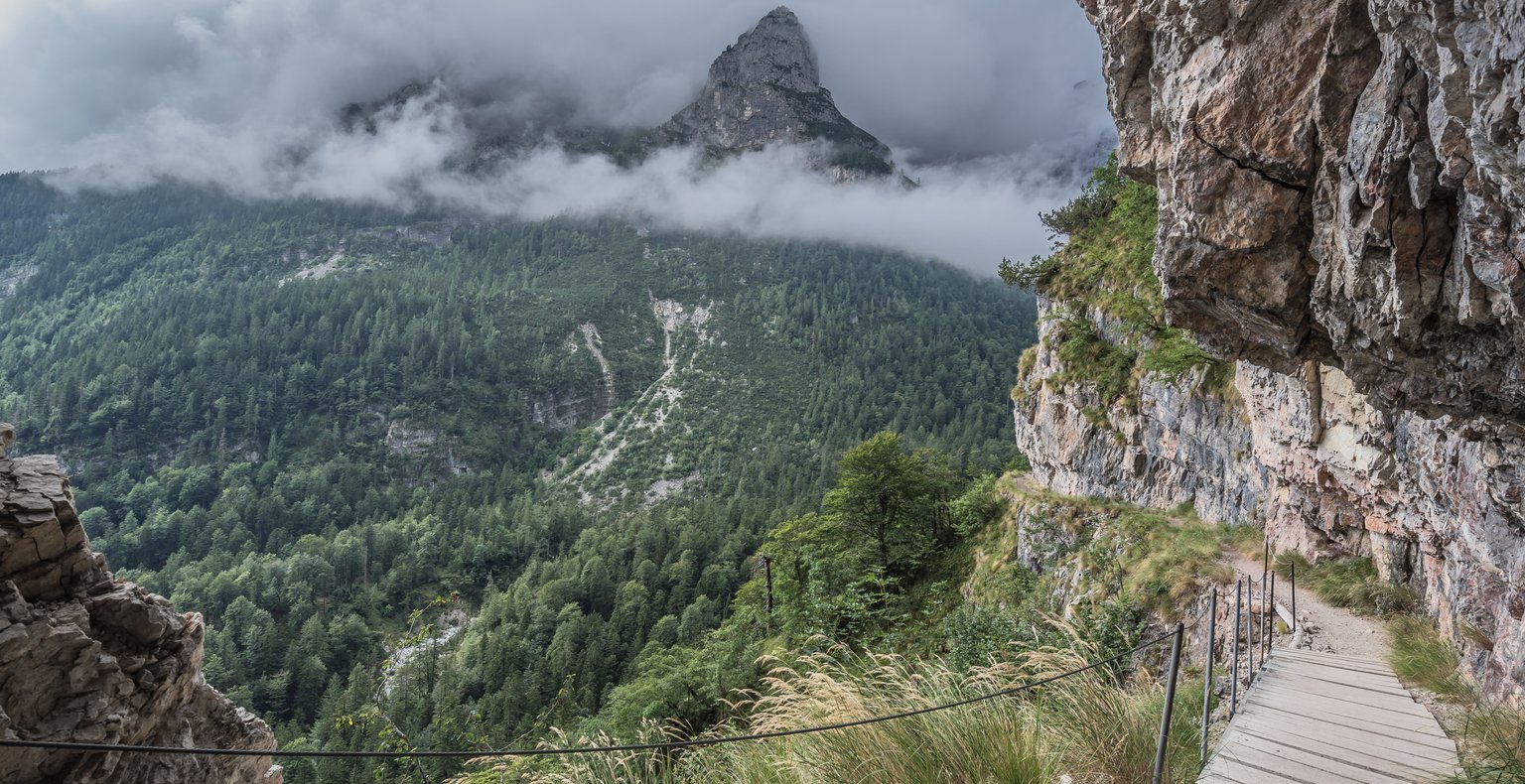 Voli per Seghe, Isole Salomone