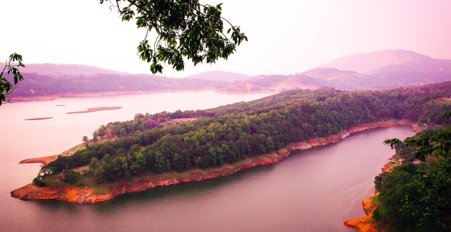 Cheap flights from Baku to Shillong from £229