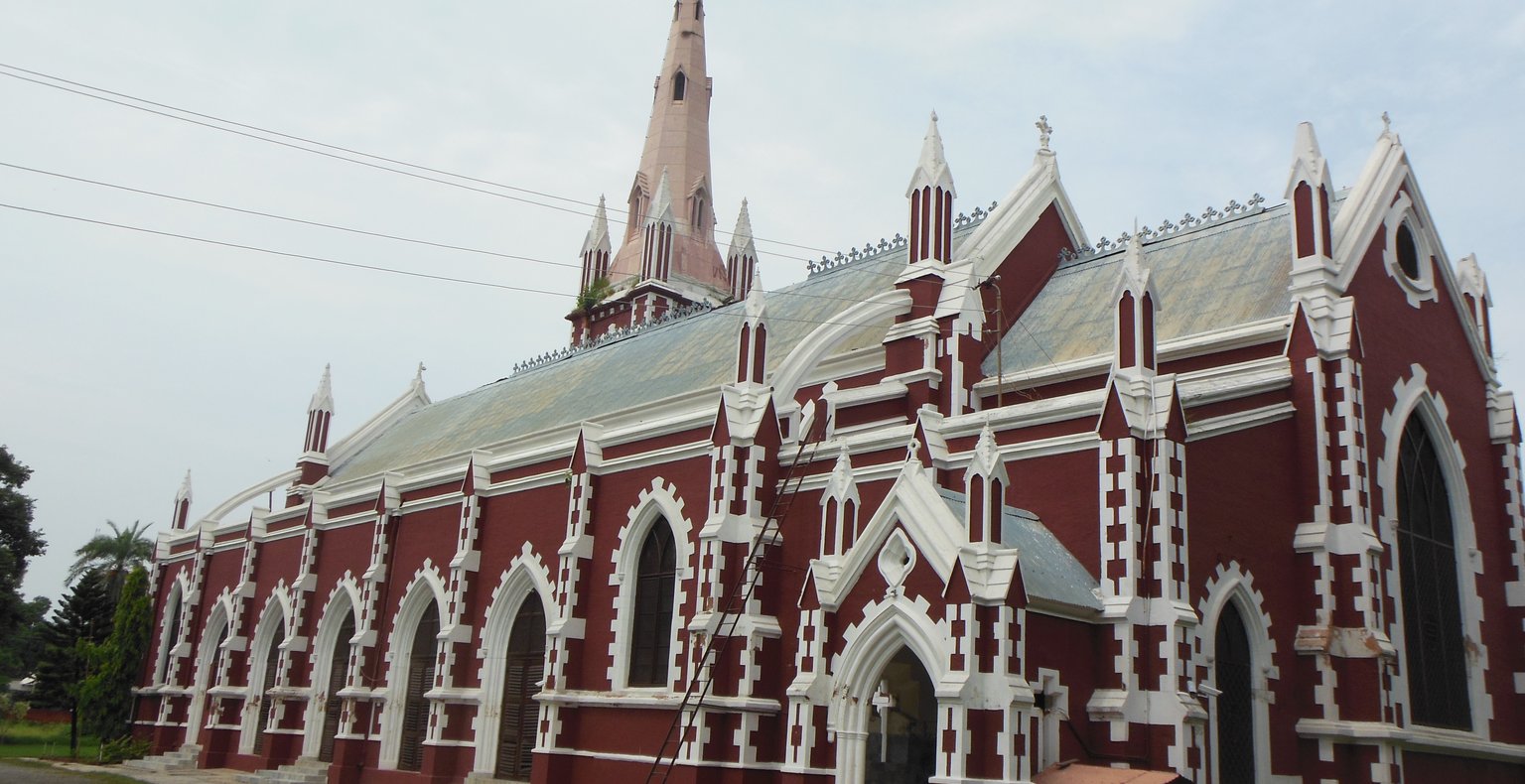 Günstige Flüge von Frankfurt nach Sialkot ab 230 €