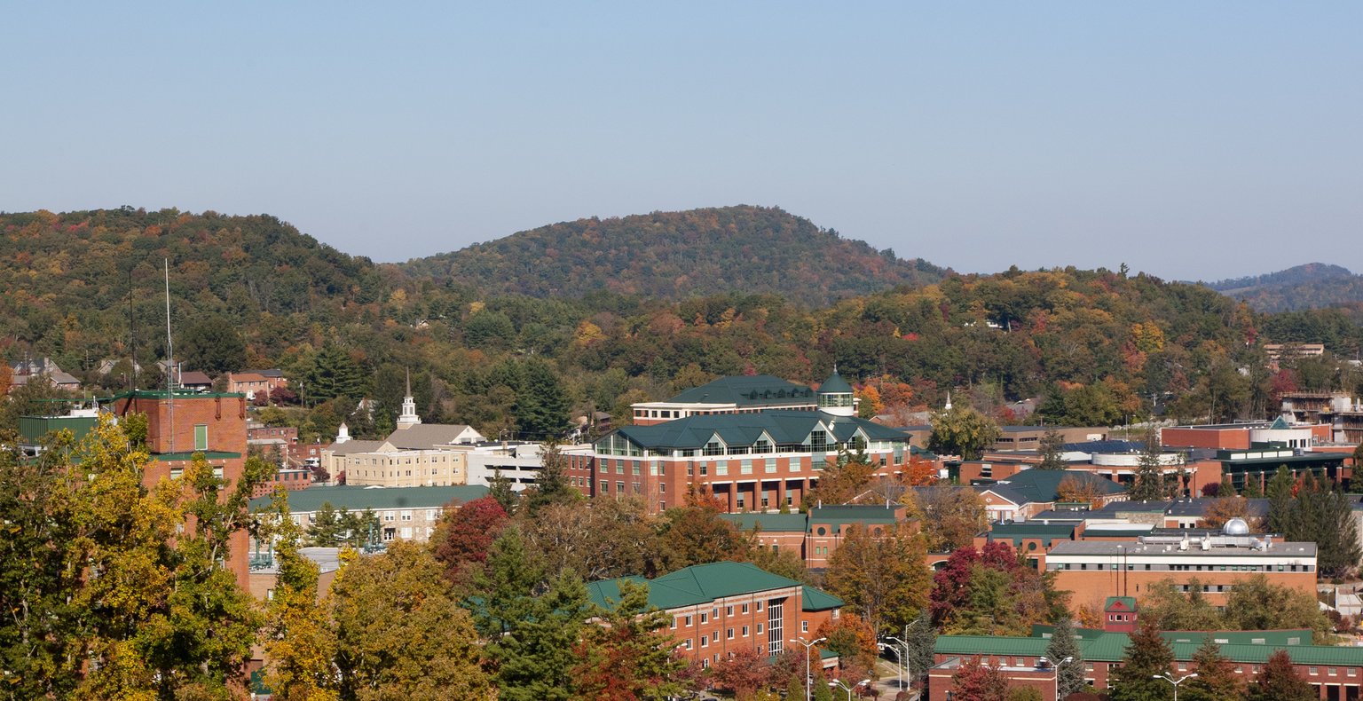 Cheap flights from San Diego to State College from £204