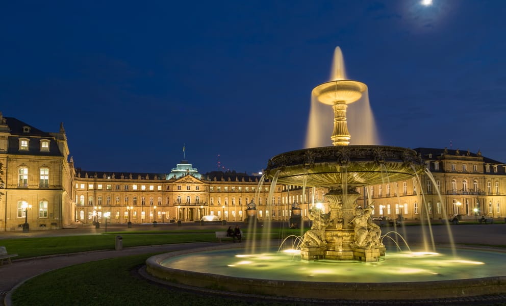 Almanya seyahati için Stuttgart’ta ucuza araç kiralama