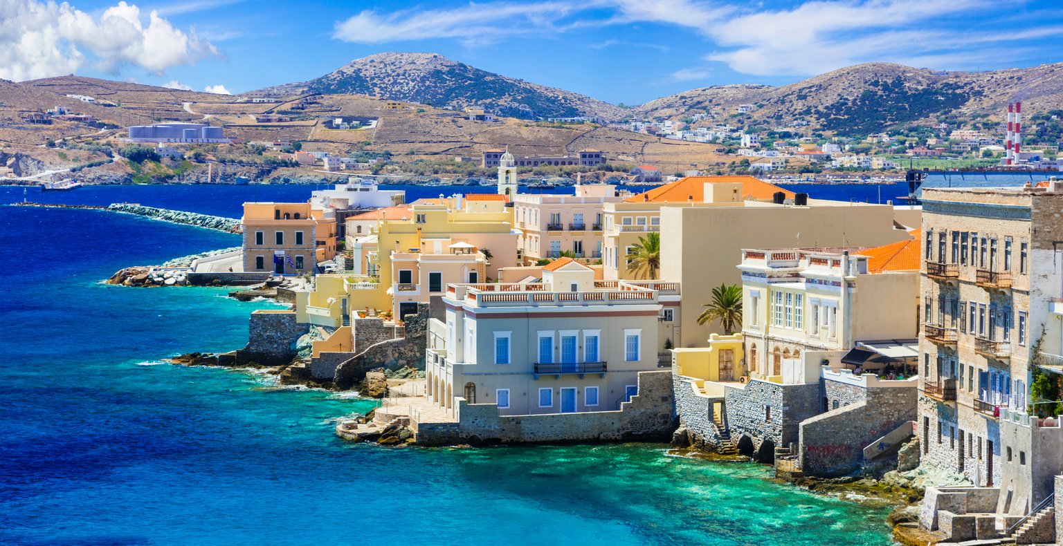 Günstige Flüge von Frankfurt nach Syros ab 171 €