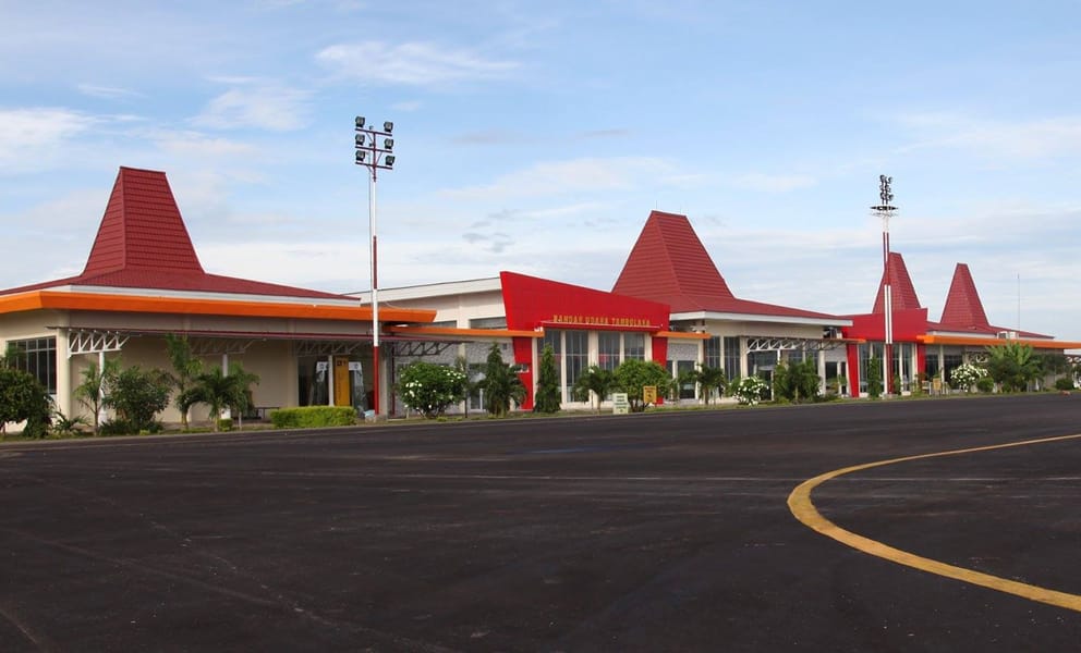 Cheap flights from Denpasar, Indonesia to Tambolaka, Indonesia